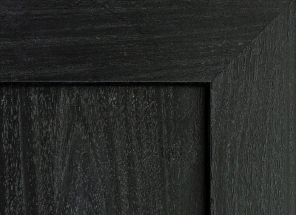 Island Cabinets: Onyx